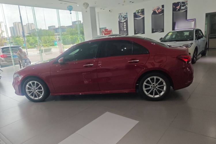 Used Mercedes-Benz A-Class 2020 Restyled A 200 L Sport Sedan Fashion Version
