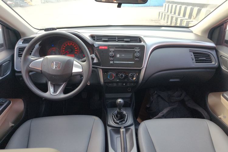 Used Honda City 2017 1.5L manual Comfort version