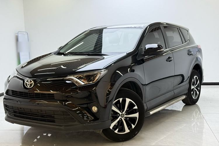 Used Toyota RAV4 2019 2.0L CVT Two-Wheel Drive Pioneer Edition China VI Standard
