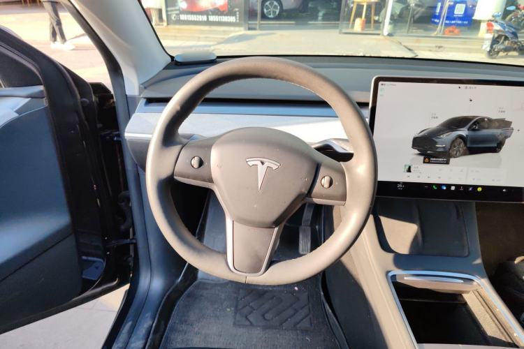 Used Tesla Model Y 2024 Rear-Wheel-Drive Version