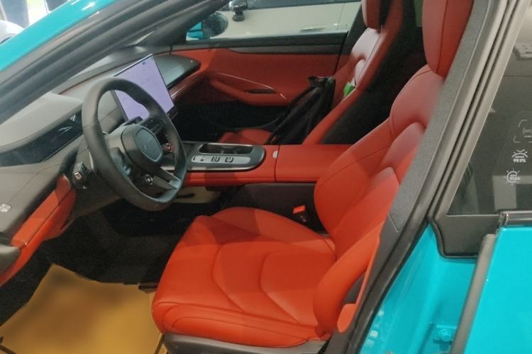 Used  SU7 2024 Rear-Drive Ultra-Long Range Advanced Pro-Level Intelligent Driving Version
