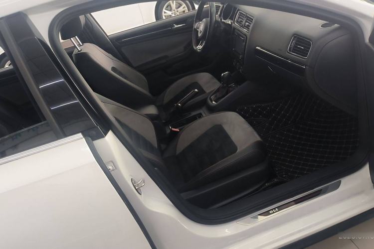 Used Volkswagen Sagitar 2016 2.0 TSI GLI
