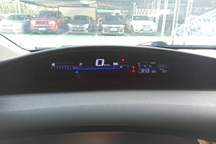 Used Honda Jade 2016 1.8L Automatic Comfort Elite Version 5 Seats
