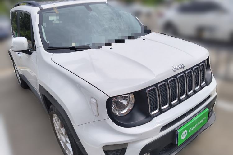 Used  Renegade 2019 220T Automatic Leading Edition
