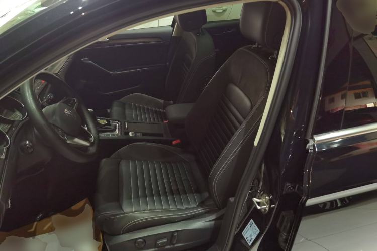 Used Volkswagen Magotan 2020 330TSI DSG Leading Model
