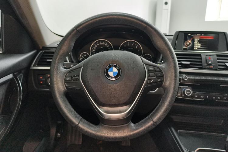 Used BMW 3 Series 2017 318Li Fashion Model
