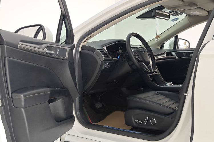 Used Ford Mondeo 2017 EcoBoost 180 Stylish Model
