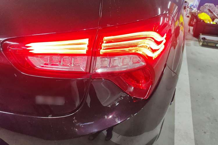 Used  5 2013 1.6T Prestige Edition THP200
