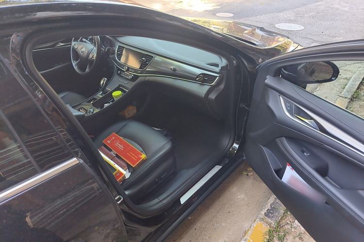 Used Buick LaCrosse 2016 28T Elite Edition
