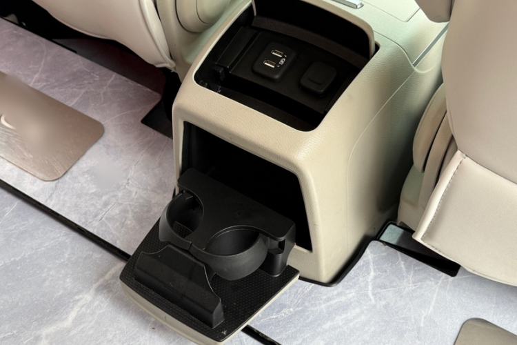 Used Buick GL8 2023 Land Executive Class Smart Enjoyment Model
