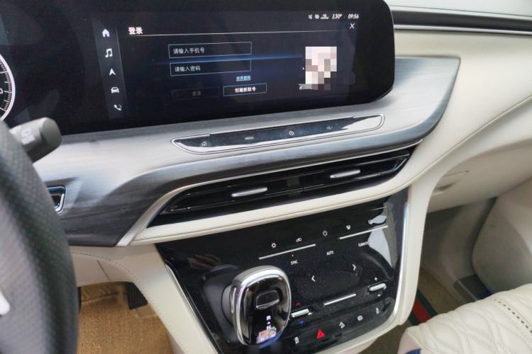 Used Buick GL8 2021 ES Landtrek 653T Comfort Edition