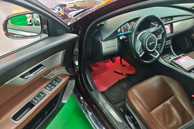 Used Jaguar XFL 2018 XFL 2.0T 250 PS Premium Edition
