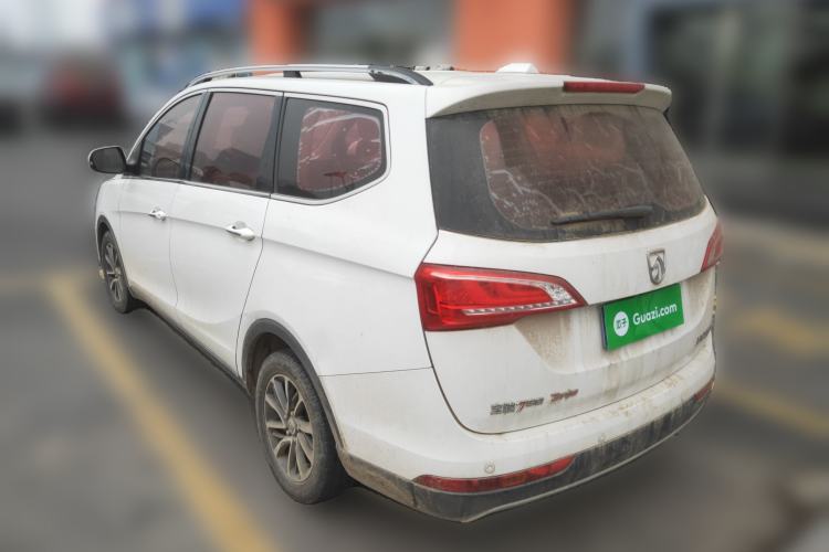 Used Baojun 730 2017 1.5T Manual Prestige Version 7 Seats
