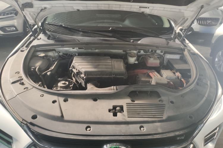 Used BYD Tang New Energy 2018 DM 2.0T All-Wheel Drive Smart Connectivity Luxury Model 7 Seats China V Emission Standard
