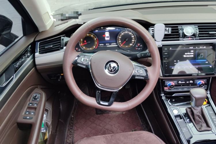 Used Volkswagen Phideon 2021 380TSI Luxury Edition
