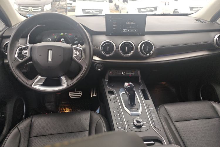 Used Wey VV6 2018 2.0T Two-Wheel-Drive Ultra-Luxury Version China V Standard