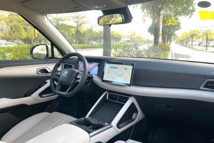 Used BYD Yuan UP 2025 Intelligent Driving Version 401 KM Dynamic Edition
