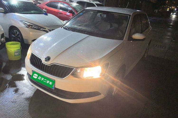 Used Skoda Fabia 2017 1.4L Automatic Car Enjoy Edition
