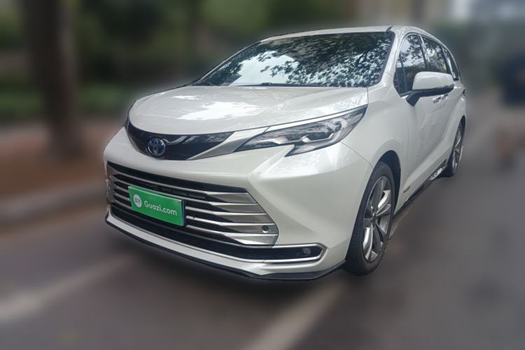 Used Toyota Sienna 2021 2.5L Hybrid Platinum Edition