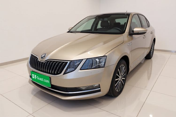 Used Skoda Octavia 2018 1.6L Automatic Luxury Edition