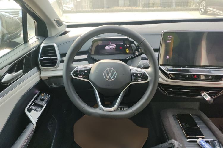 Used Volkswagen ID.6 CROZZ 2022 Long-Range PRO Edition
