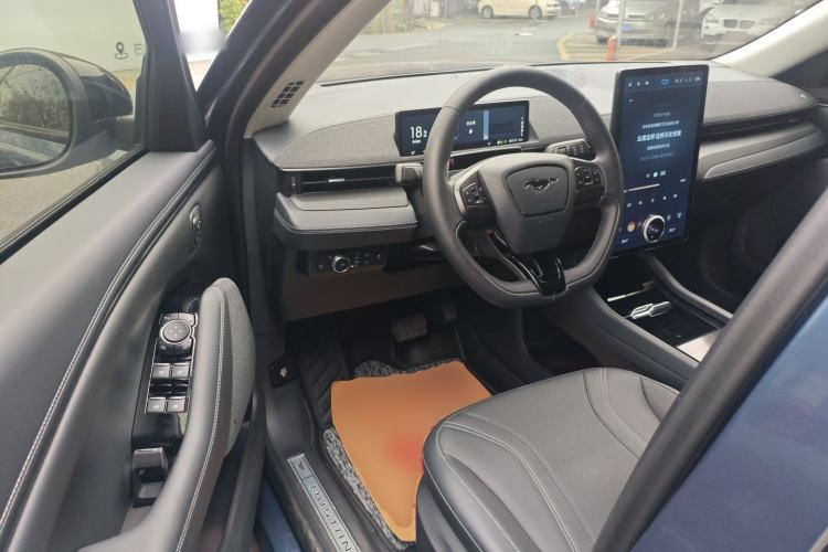 Used Ford Mustang Mach-E 2021 AION Y Plus Rear-Drive Luxury Edition (Long Range)