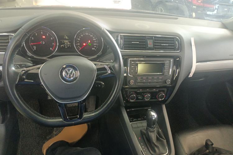 Used Volkswagen Sagitar 2015 1.6L Automatic Comfort Model