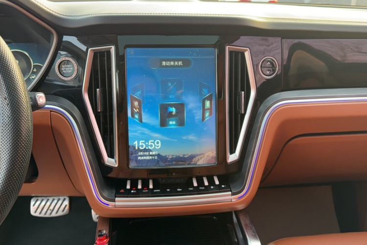 Used Zotye T700 2017 1.8T Dual-Clutch Prestige Model