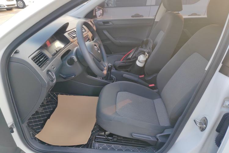 Used Volkswagen Santana 2019 1.5L Manual Fashion Edition China VI Standard