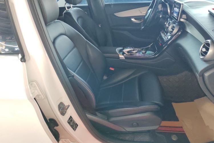 Used Mercedes-Benz GLC 2019 GLC 200 4MATIC
