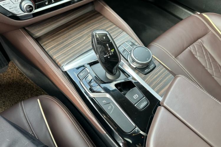 Used BMW 5 Series 2018 Revised Version 530Li Leading Edition Luxury Package
