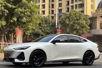 Used Changan UNI-V 2023 1.5T Prestige Model