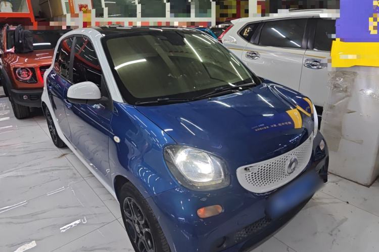 Used  forfour 2016 0.9T 66 kW Pioneer Edition