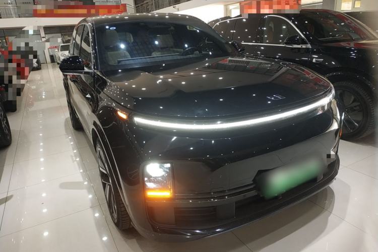 Used Li Auto L8 2023 Pro Model
