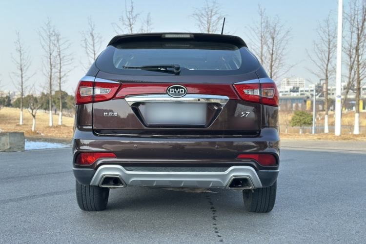 Used BYD S7 2016 2.0T Automatic Prestige Edition
