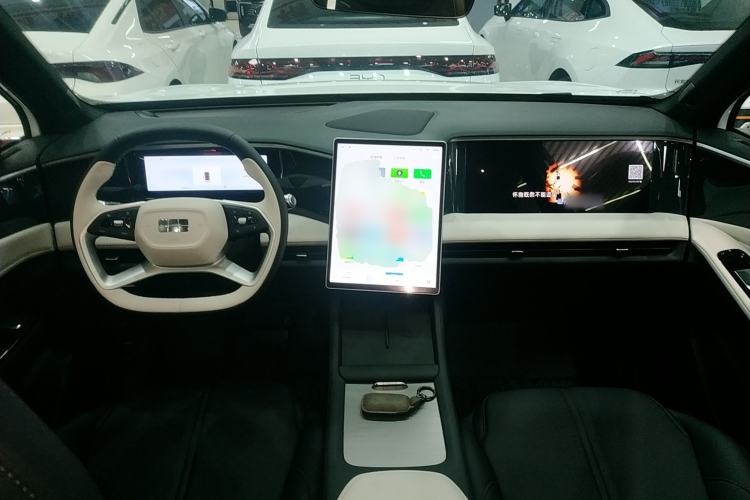 Used  L7 2024 1.5T 55km PRO Dragon Edition
