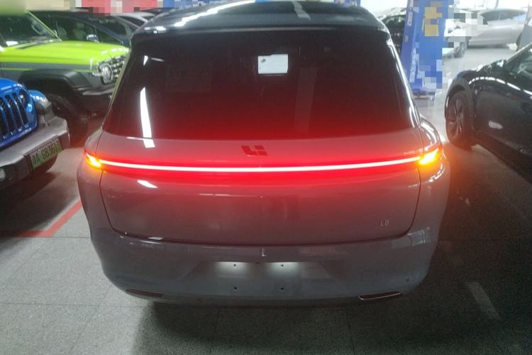 Used Li Auto L8 2025 Pro Smart Refresh Edition
