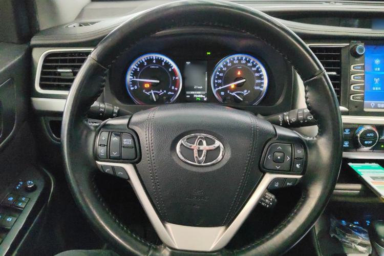 Used Toyota Highlander 2018 2.0T Four-Wheel Drive Luxury Version 7 Seats China VI Standard
