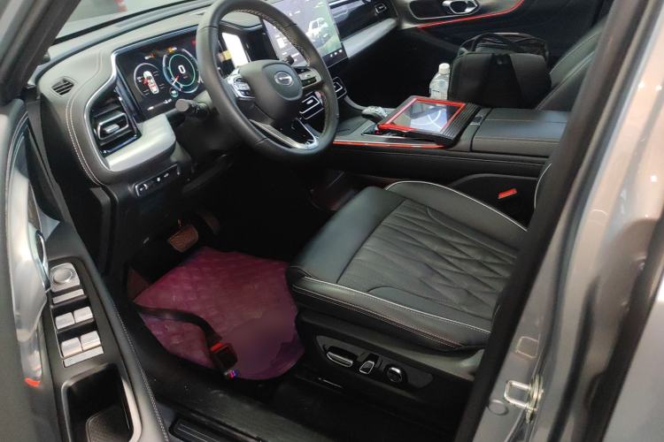 Used GAC Trumpchi GS8 2022 Linghang Series 2.0 TGDI Two-Wheel-Drive Luxury Smart Connectivity Version (7 Seats)
