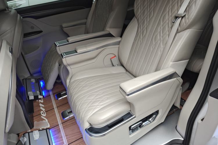 Used Buick GL8 2021 ES Landtrek 653T Comfort Edition