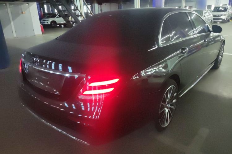 Used Mercedes-Benz E-Class 2016 E 300 L Sporty and Stylish Model
