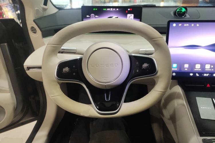 Used Hima Luxeed S7 2024 Max Rear-Drive Long-Range Intelligent Driving Version