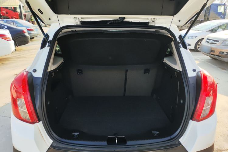 Used Buick Encore 2015 1.4T Automatic Two-Wheel Drive Urban Elite Version