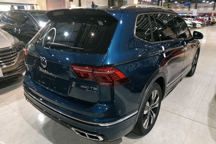 Used Volkswagen Tiguan L 2022 380TSI Automatic All-Wheel Drive R-Line Flagship 7-Seater
