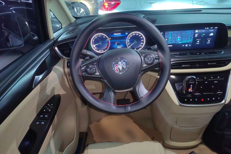 Used Buick GL8 2022 ES Landtrek 653T Luxury Edition
