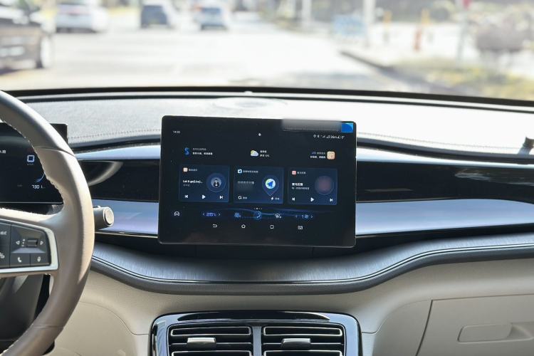 Used BYD Qin PLUS 2024 HONOR Edition DM-i 55KM Leading Model
