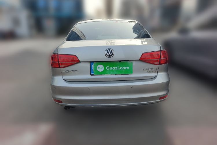 Used Volkswagen Sagitar 2015 230TSI Automatic Comfort Version
