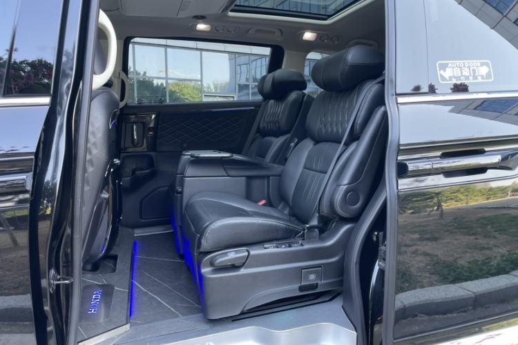 Used Honda Elysion 2019 2.0L Hybrid Luxury Edition
