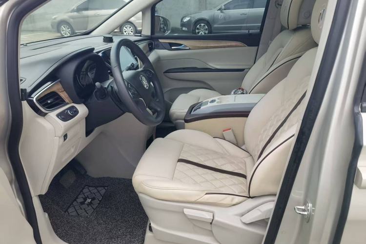 Used Buick GL8 2017 ES 28T Comfort Model China V Standard
