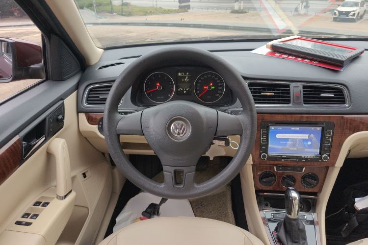 Used Volkswagen Lavida 2013 Revised Version 1.4 TSI DSG Comfort Edition
